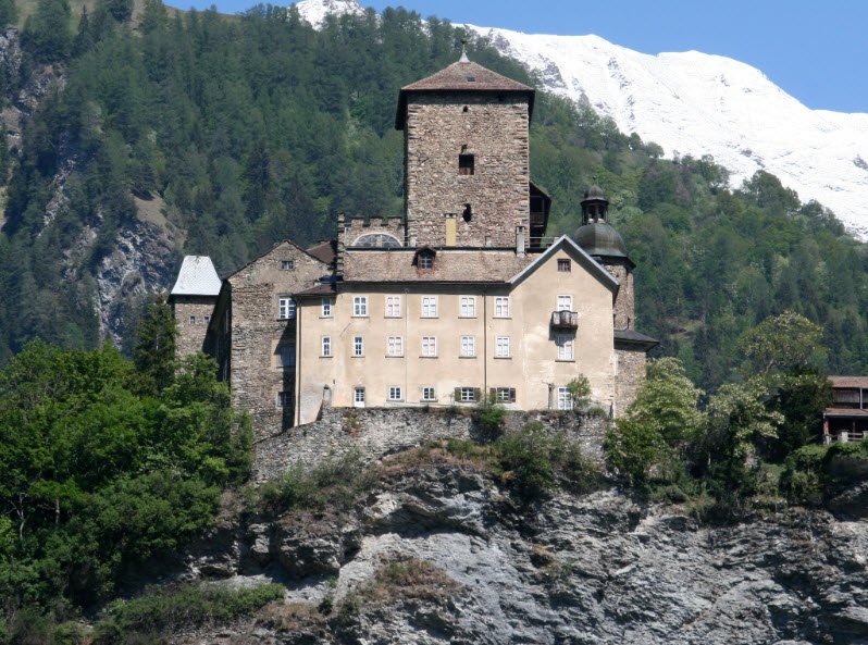 Schloss Ortenstein, Switzerland, Switzerland